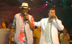 Jamelão & Leandro Santos. I bakgrunden Djavan och Leçi Brandão.